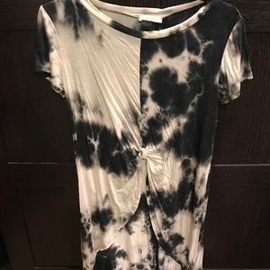 Tie dye too longer in the back